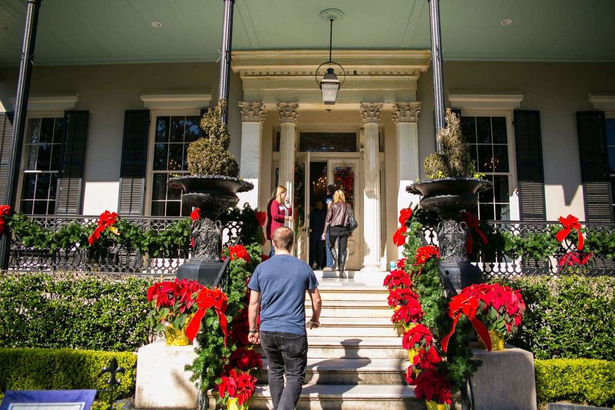 New Orleans Garden District Tour house with Christmas Decor